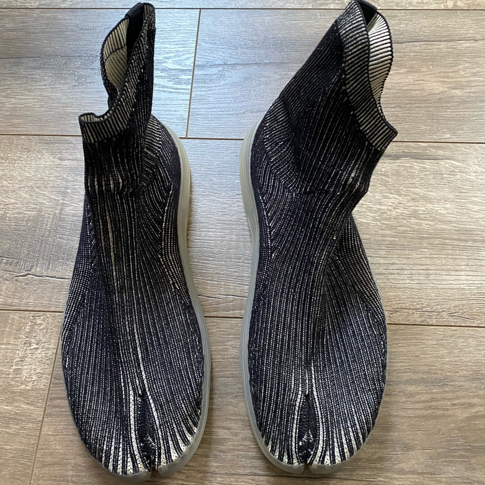 iLYSM Sneakers (Brand New!)